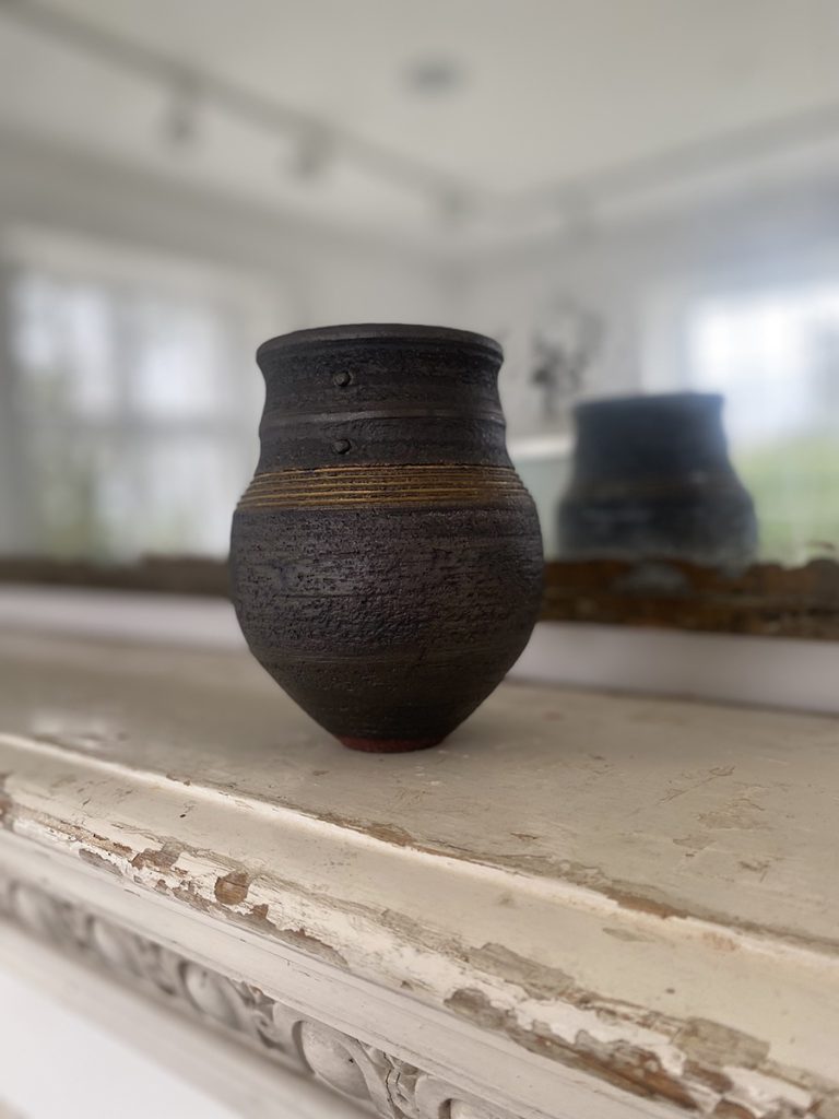 Jason Wason - Gold and Black Jar, Ceramic, 20x16cm