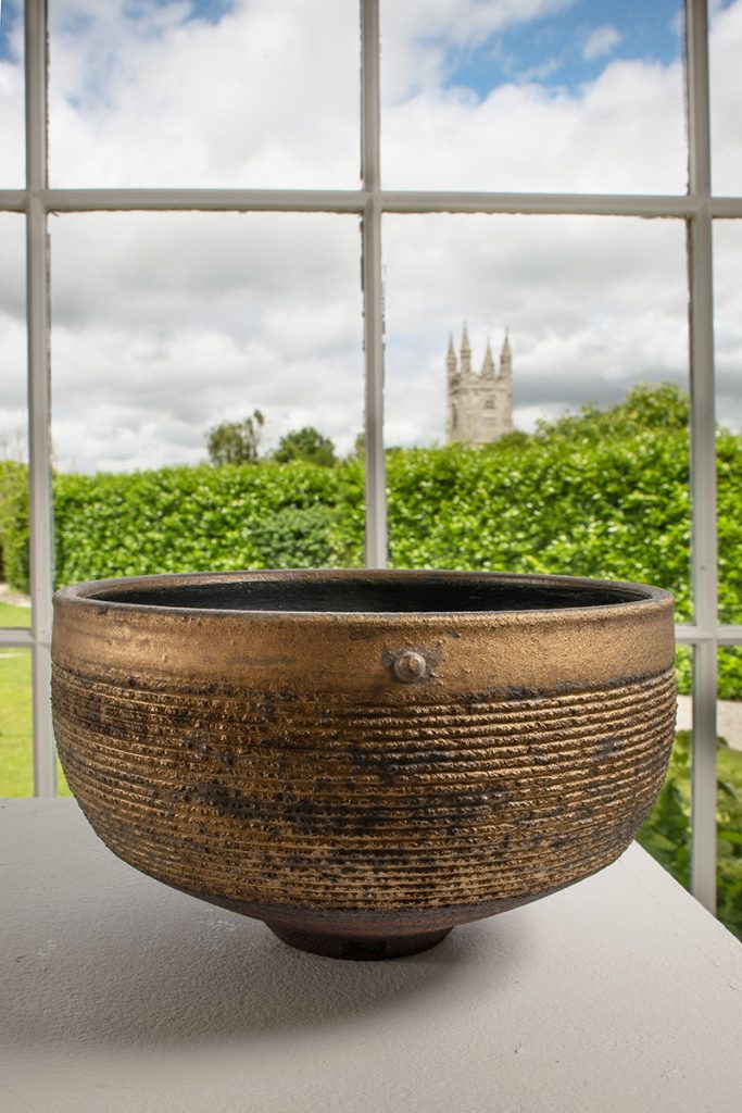 Jason Wason - Small Gold Bowl with Black Interior, Ceramic, 13x22cm