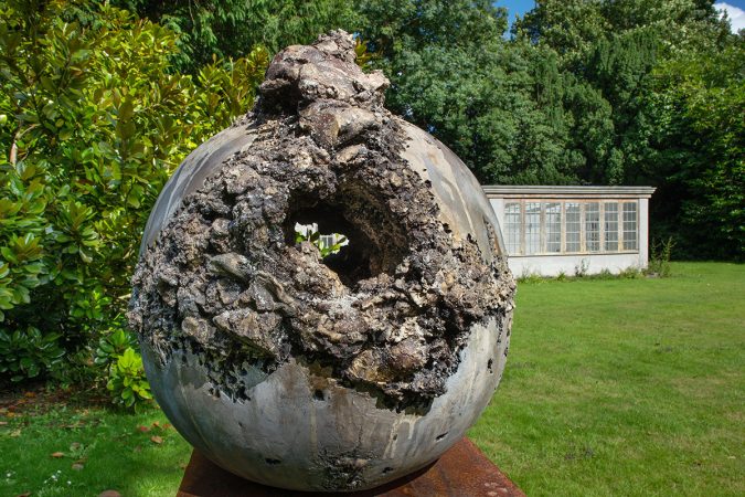Rebecca Appleby - Orb II Sphere, Ceramic, 65x65x65cm